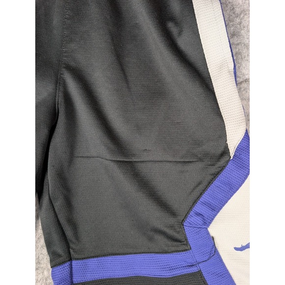 Jordan | Nike | Black/Gray | Dri-FIT Basketball‎ Shorts | M - snag - Picture 4 of 10